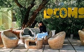 Locomo Boutique, Morjim - Cozy Tropical Stay, Near Beach